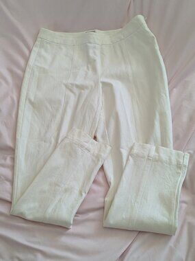 Chico's White Slim Leg Side-Zip Ankle Trousers Size 0